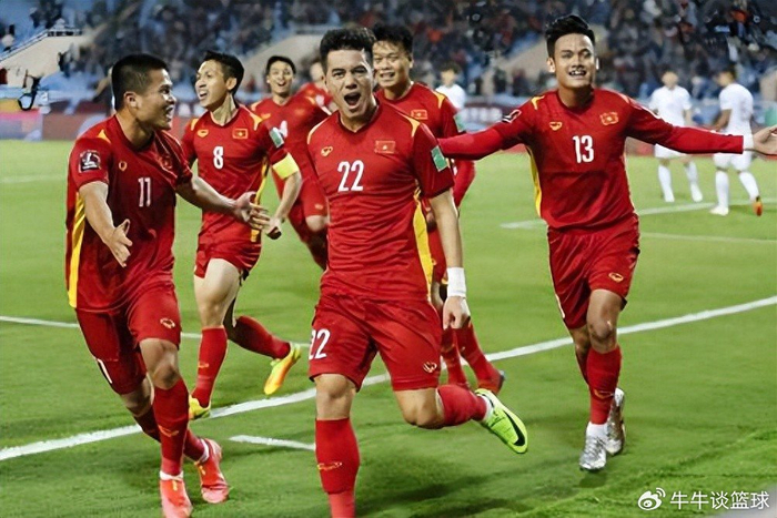 2026世界杯app下载-成都蓉城首次从海牛队引援,俱乐部就捡到宝,能力获赞比卡隆强|深圳新鹏城|席尔瓦|中超|青岛海牛|周定洋_新浪新闻